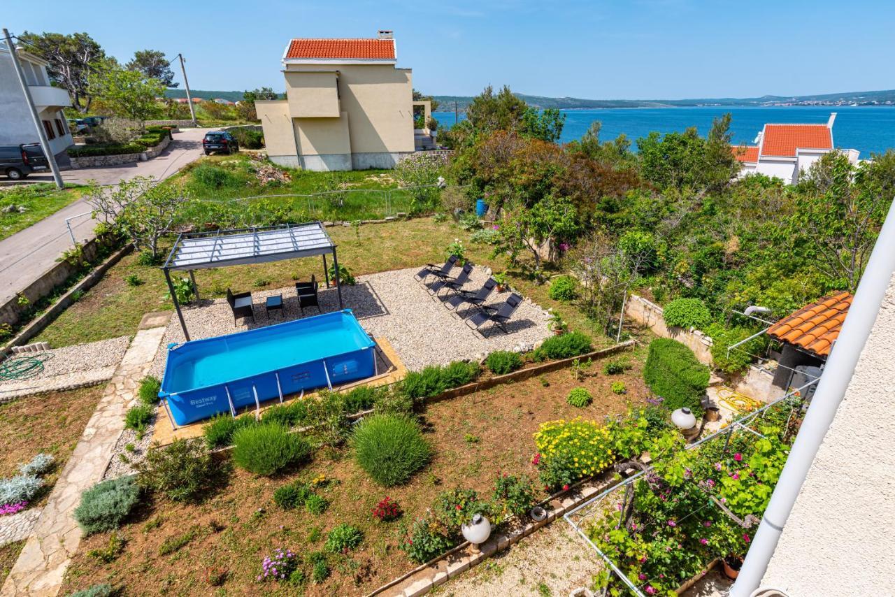 Apartment Sea And Mountain With Pool Novigrad  Room photo